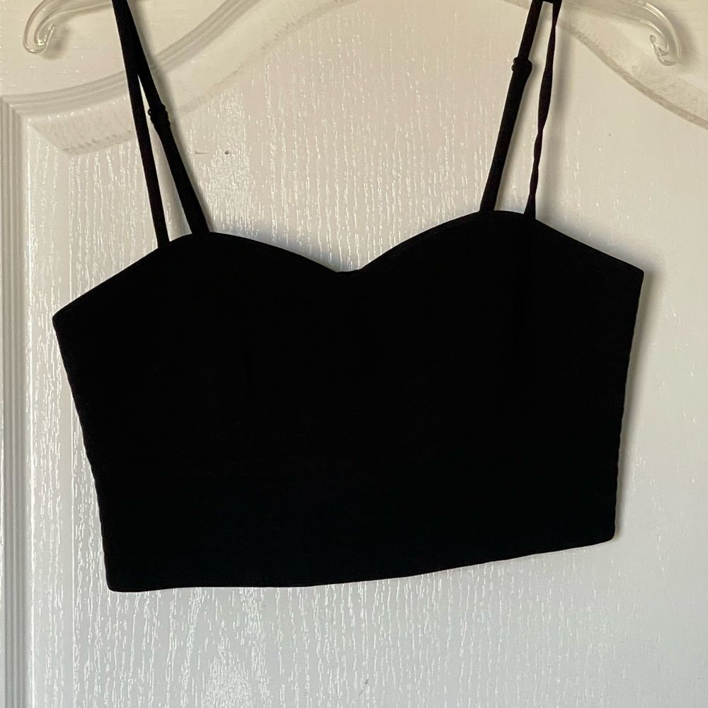 NWT Country Road halter top, structured crop top,black, Size small - Picture 10 of 10
